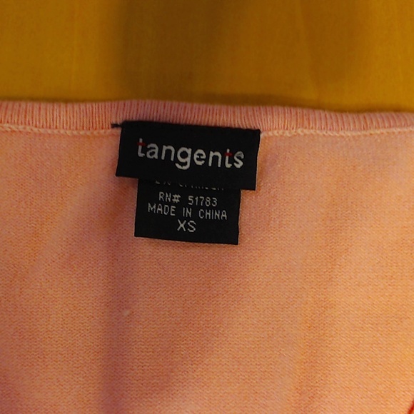 Tangenis Top in Womens - Picture 5 of 8
